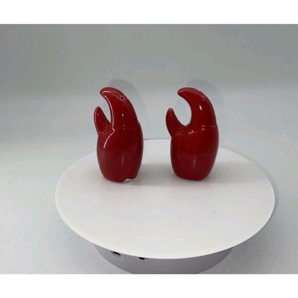 Crab Lobster Claws Salt and Pepper Shakers Set Beach Nautical Decor SHIPS FREE - Picture 2 of 5